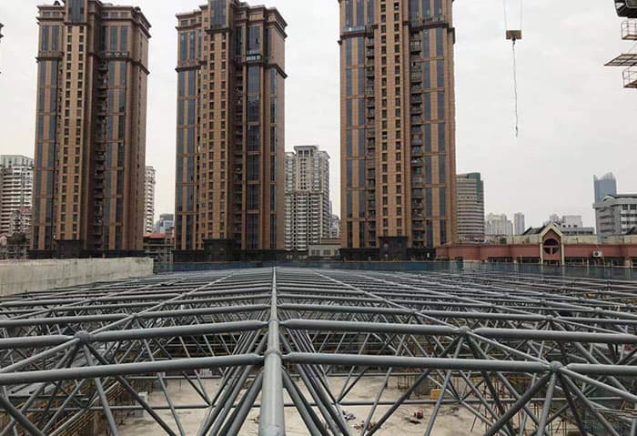 拉萨螺栓球网架结构
